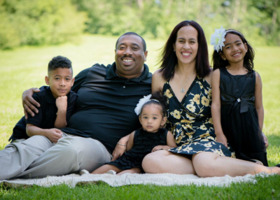 Natasha avec sa famille